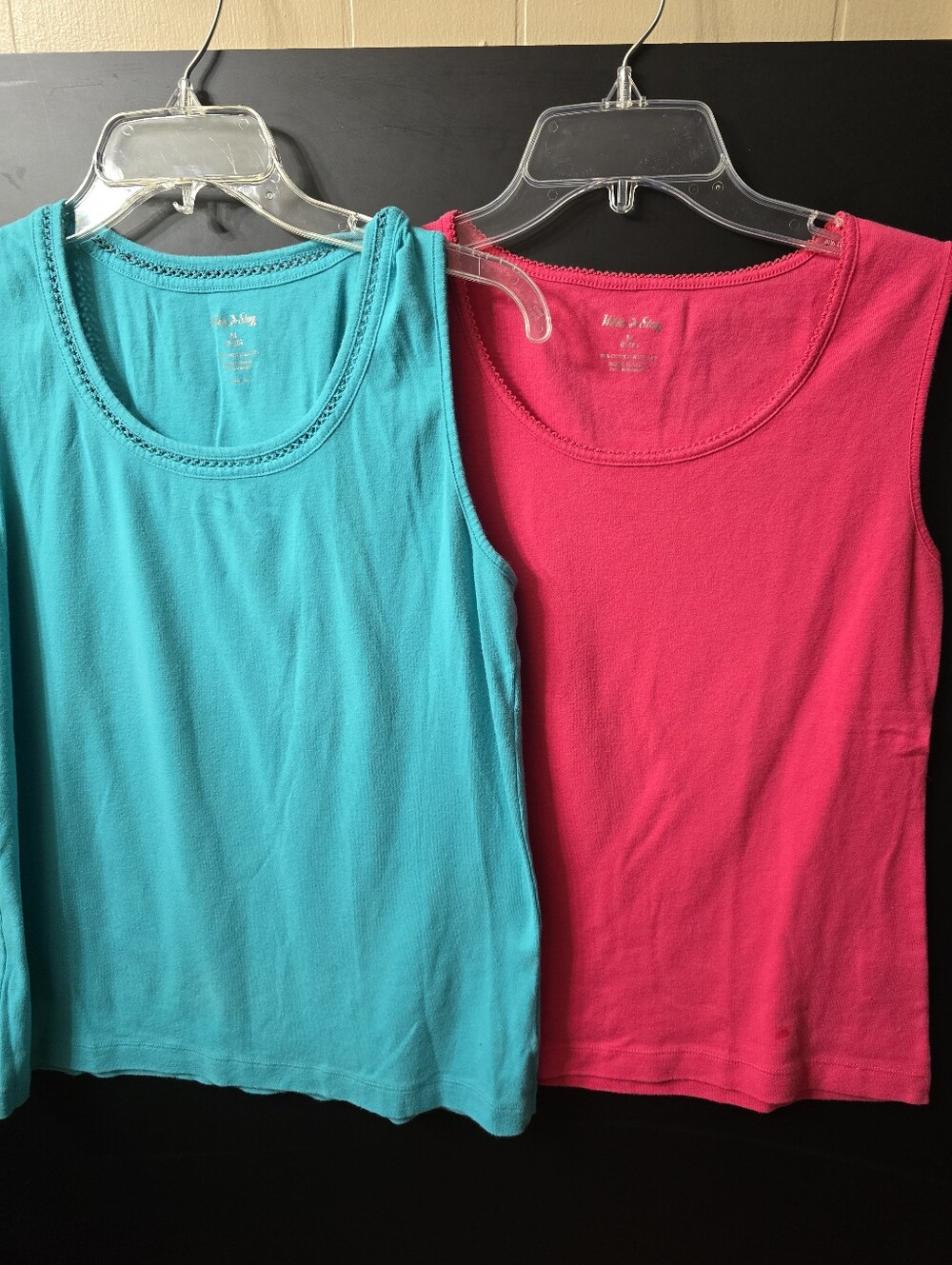Whitestag Bundle Set of 2 Sleeveless Tank Tops — Teal and Hot Pink